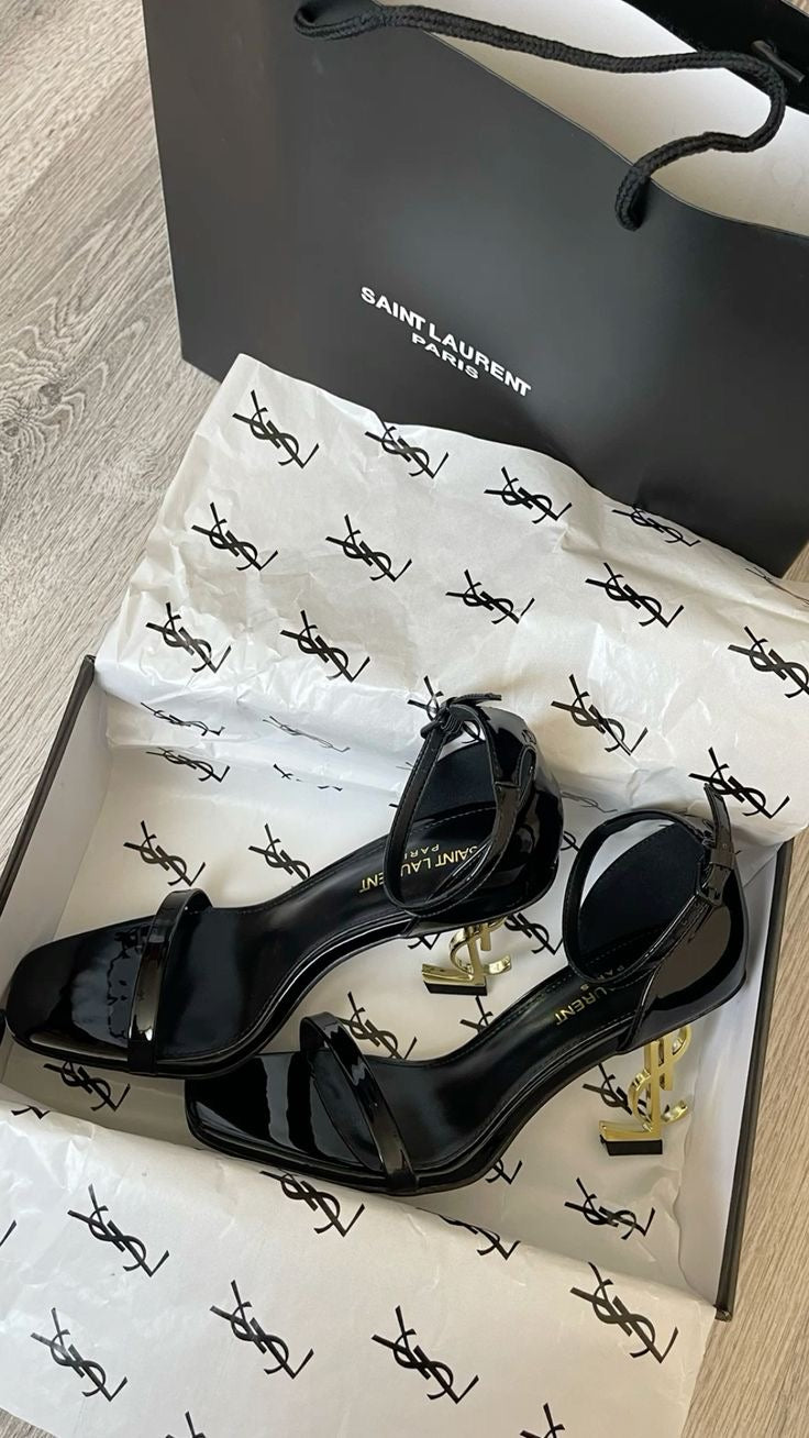 Yves saint laurent