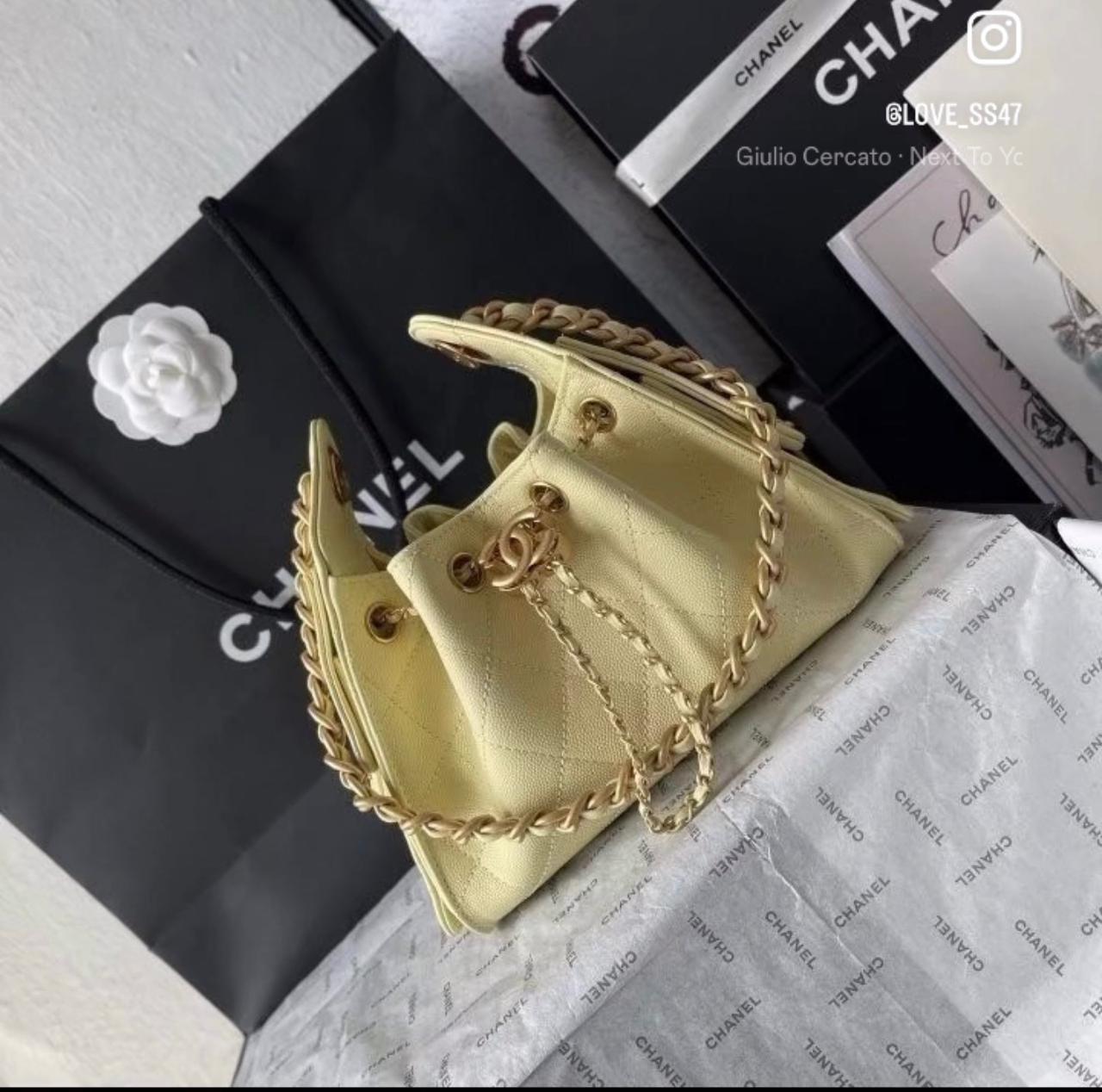 Chanel Caviar Quilted Small Chanel Handbag